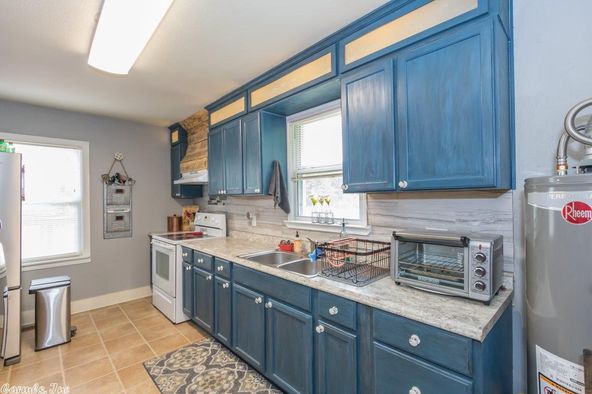 1006 Circle Dr, Benton, AR 72015
